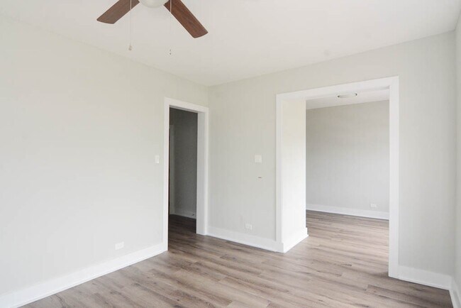 Building Photo - 728 St Johns Ave