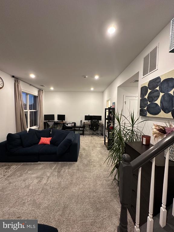 Building Photo - 310 Andrew Ct