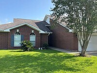 Building Photo - 2312 Lisa Ln