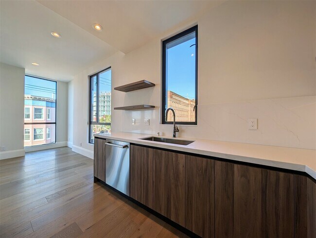 Building Photo - 2707 23rd St