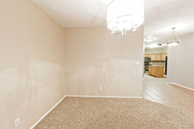 Building Photo - 1201 Rain Fern Dr