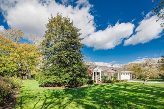 Building Photo - 72 Davids Ln