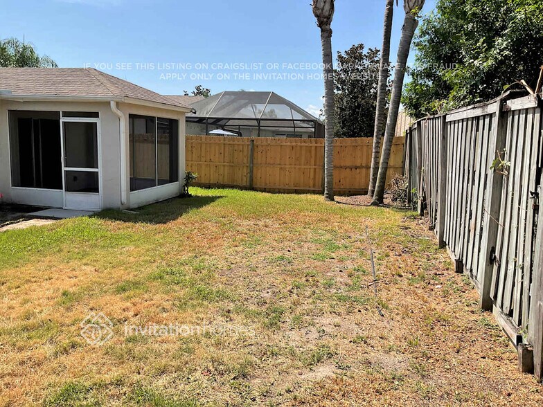 Building Photo - 2337 Deercroft Dr