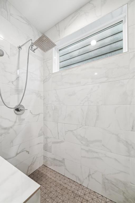 Building Photo - 3038 Charline