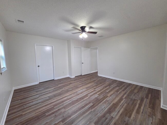 Building Photo - 1495 Alta Vista Ave