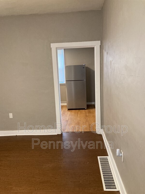 Building Photo - 605 Mt Pleasant St