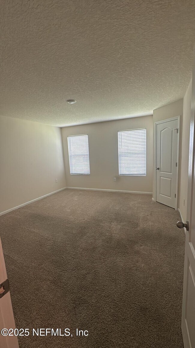 Building Photo - 9607 Mira Loma Dr