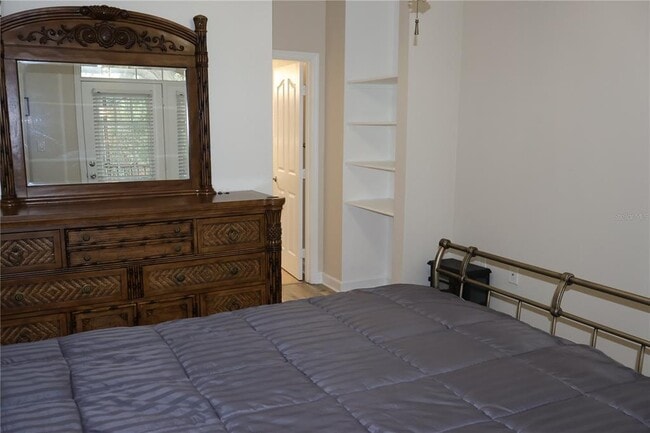 Building Photo - 5000 Culbreath Key Way