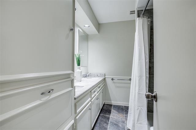 Building Photo - 7758 Dentcrest Dr