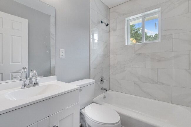 Building Photo - 2058 Nettie Ct