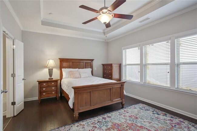 Building Photo - 2641 Portbury Place Northeast