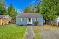 Building Photo - Welcome Home to Comfort and Charm in Blaine, WA!