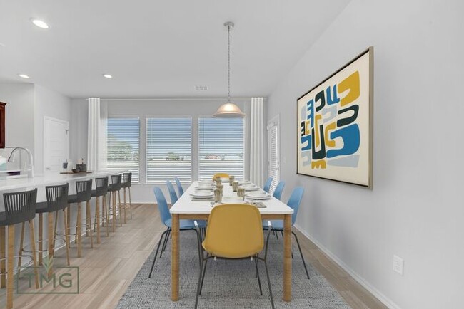 Building Photo - New Listing! Enclave at Parker Village!