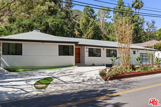 Building Photo - 3469 Mandeville Canyon Rd