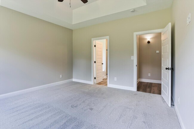 Building Photo - 3327 Basil Ln