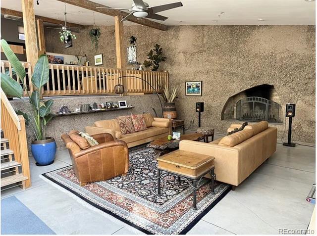 Building Photo - 259 Spruce St