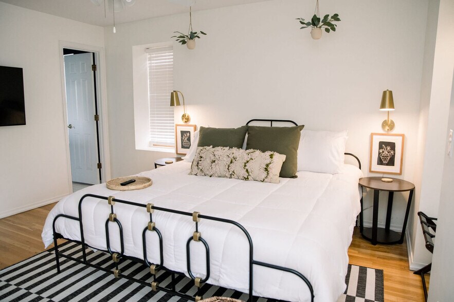 Building Photo - 507 S 2nd St