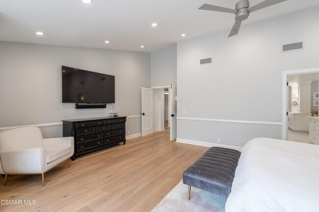 Building Photo - 2653 Via Zurita Ct