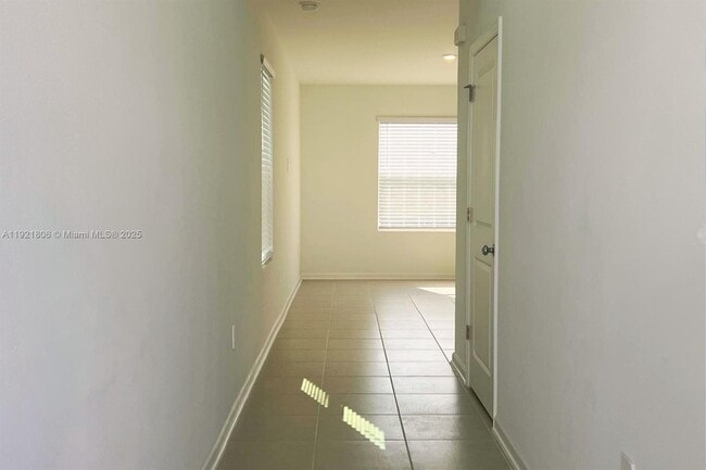 Building Photo - 3126 Totem Rd