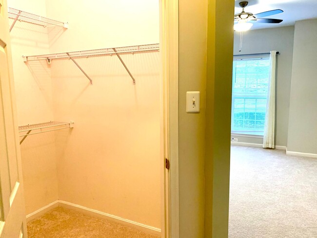 Building Photo - 4138 Fountainside Ln