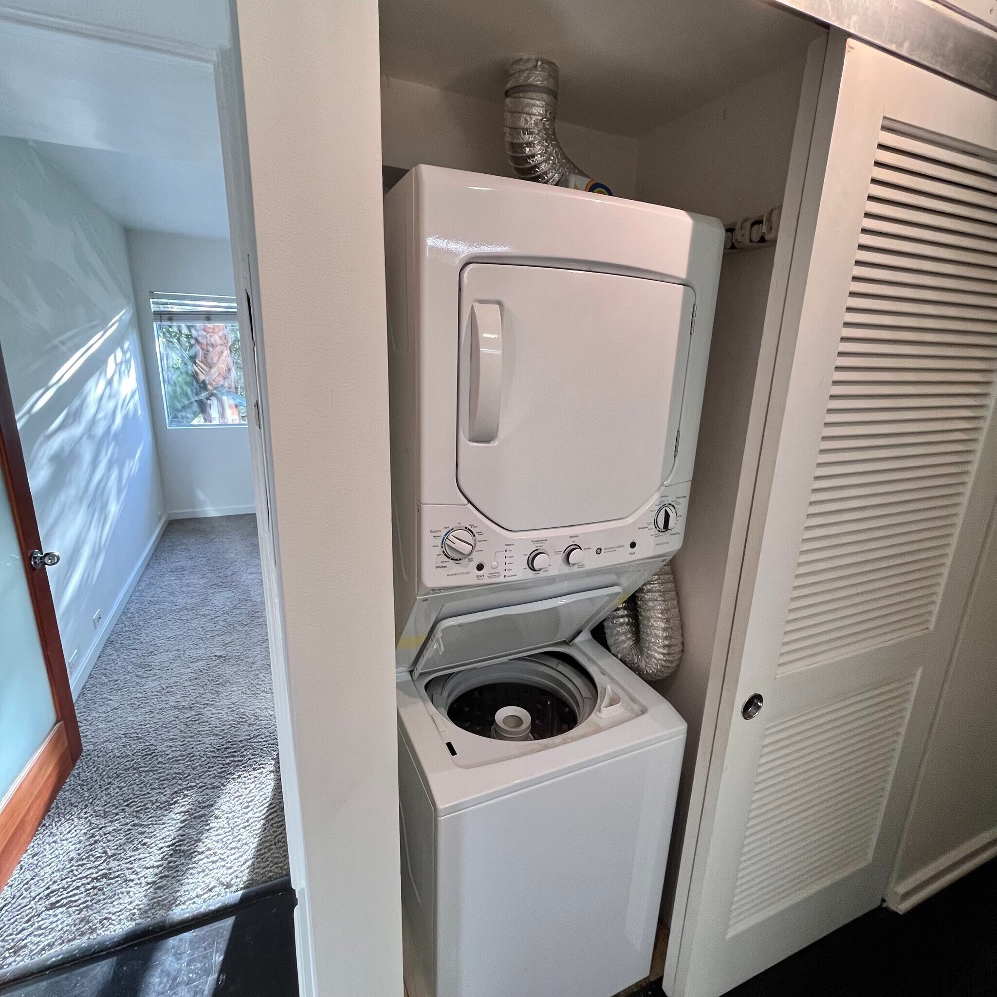 Building Photo - 330 S Barrington Ave