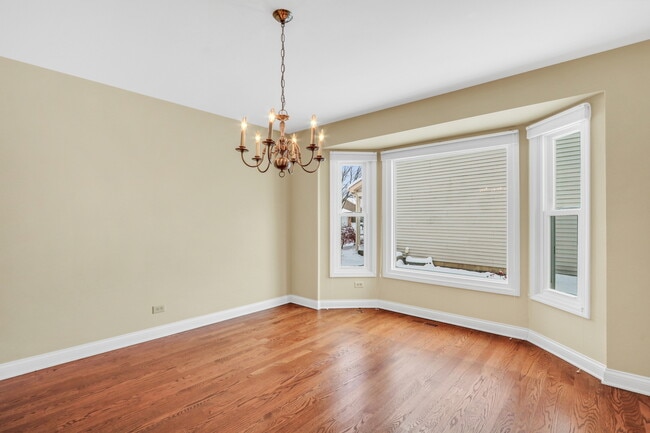 Building Photo - 1000 Cumberland Ln