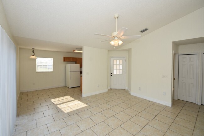 Building Photo - 42 Coral Reef Ct N