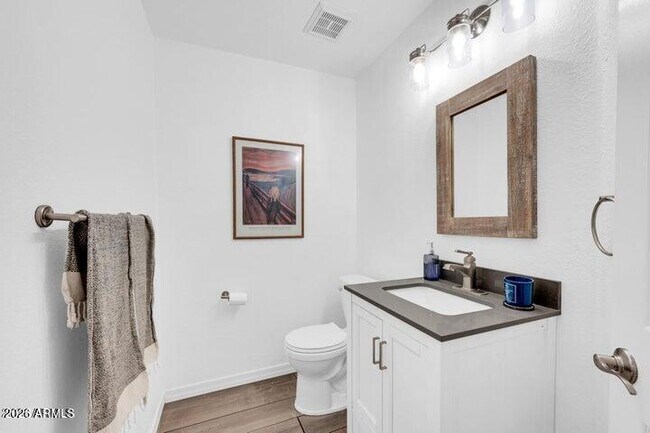 Building Photo - 8841 S 51st St