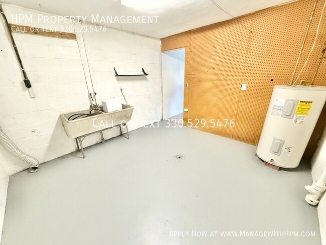 Building Photo - 8983 Beatty St NW