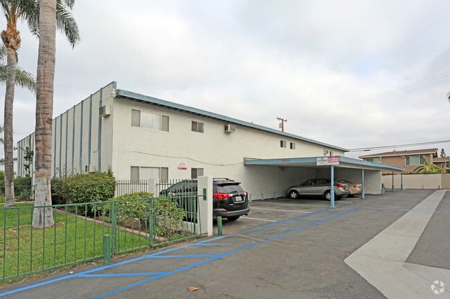 Building Photo - Tudor Grove Apartments