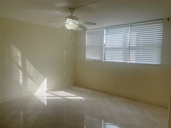 Building Photo - 2430 DC Country Club Boulevard