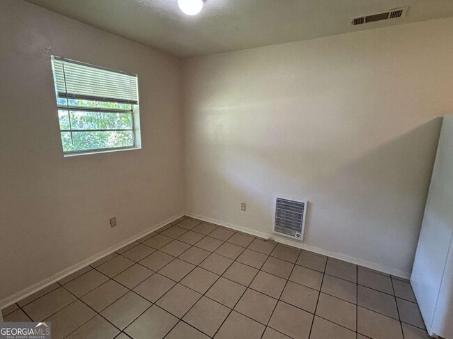 Building Photo - 130 Candler Ct