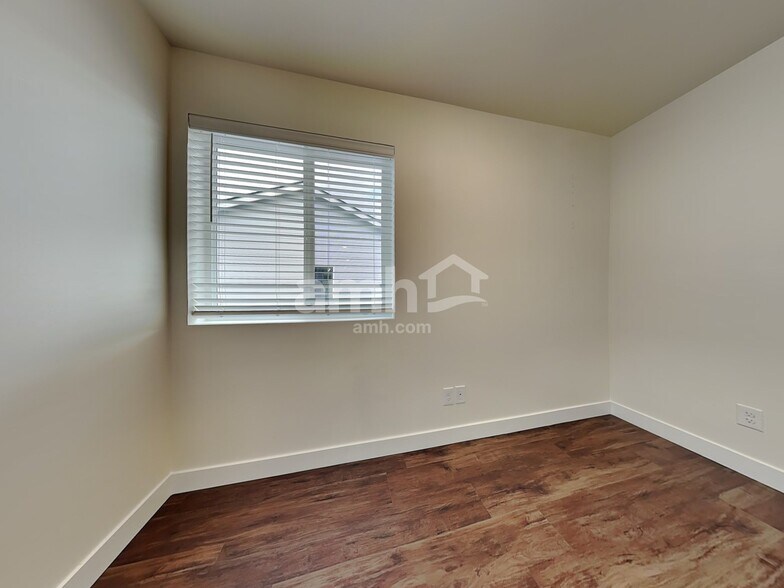 Building Photo - 7814 Verona Lp SW