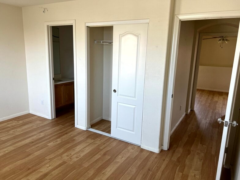 Building Photo - 1840 Spring Straw Ln