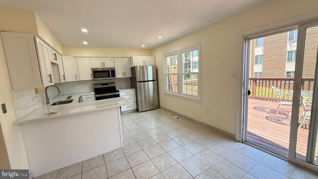 Building Photo - 3339 Beaverwood Ln
