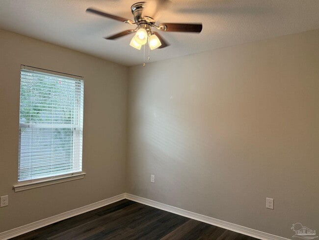 Building Photo - 10881 Chippewa Way