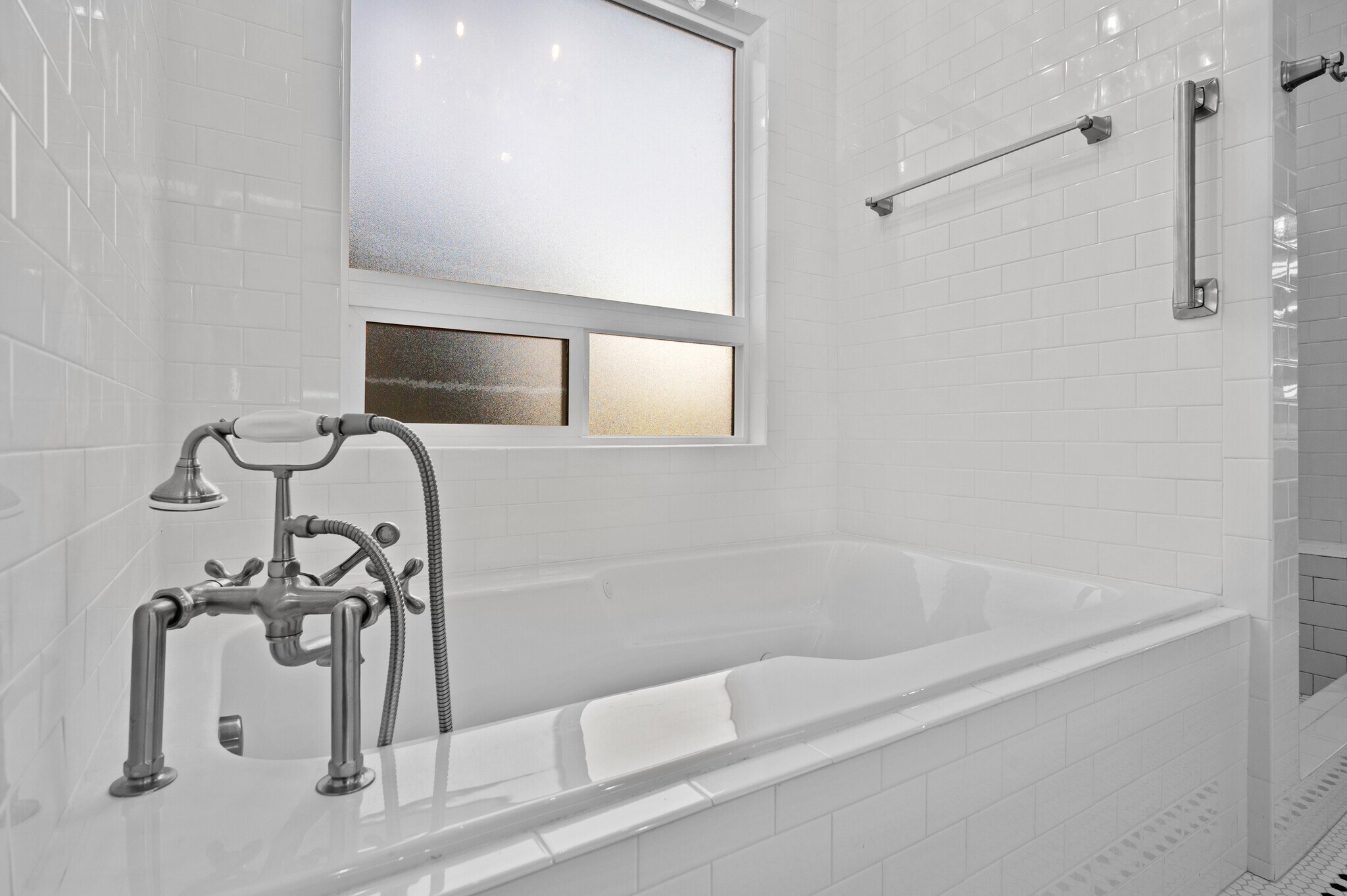 Building Photo - 1136 Secretariat Dr