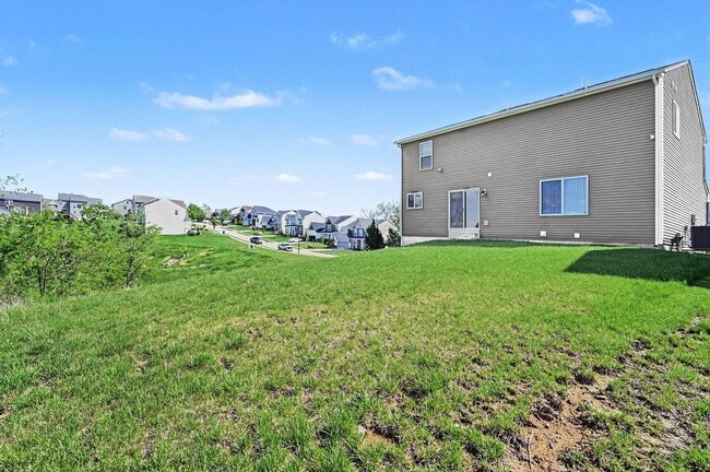 Building Photo - 2116 Penny Ln