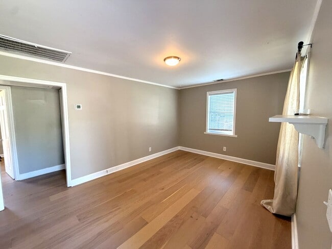 Building Photo - 3018 Harlin Dr