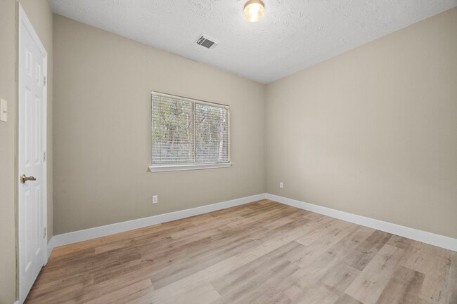 Building Photo - 4500 Upland Cir Dr