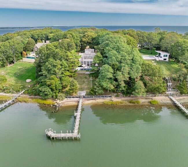 Building Photo - 66 Ram Island Dr