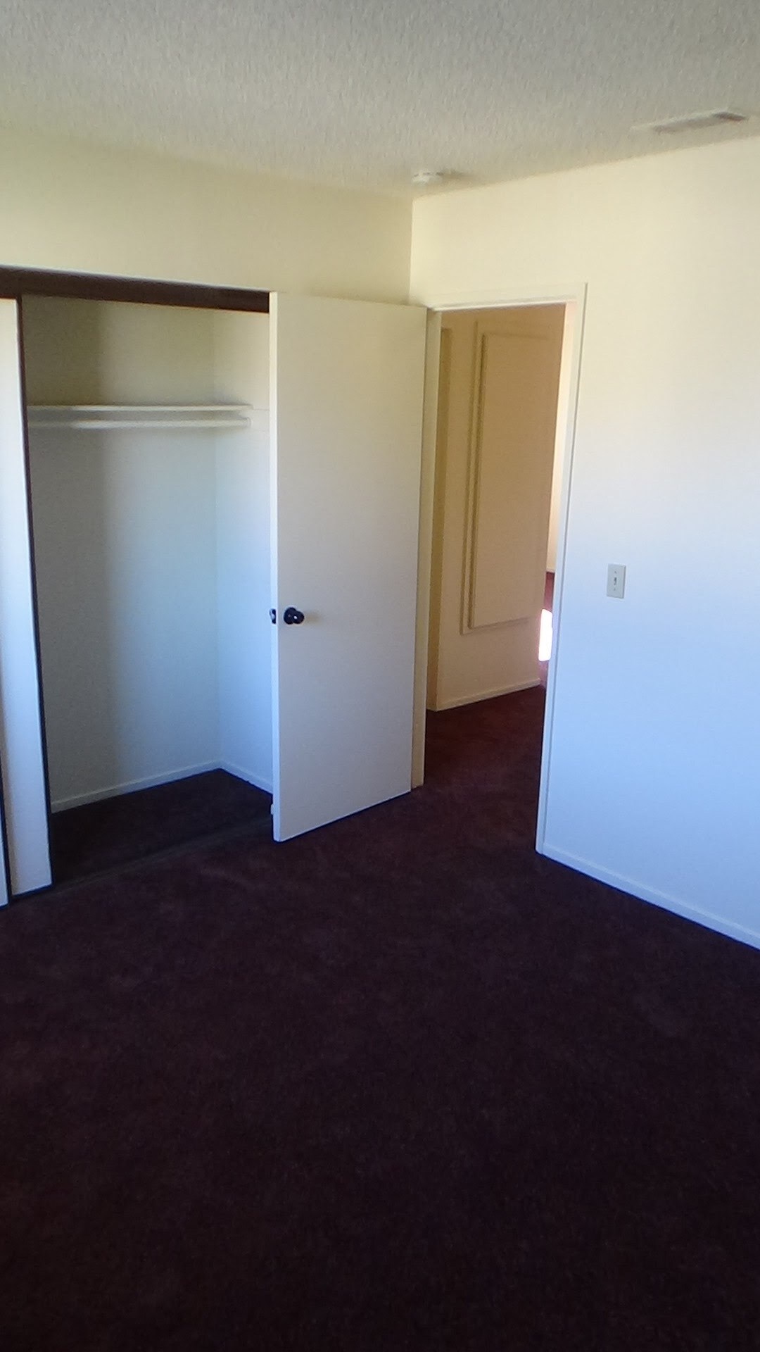 Bed 1 - 725 Summerwood Ln