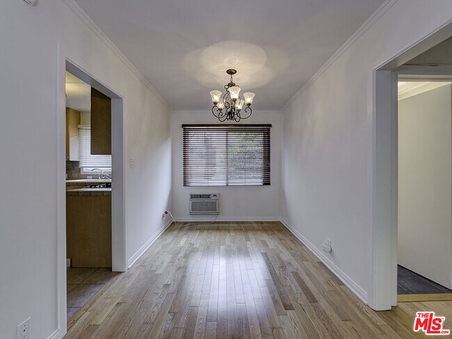 Building Photo - 1217 N Crescent Heights Blvd