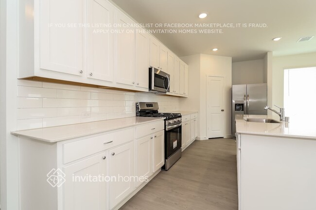 Building Photo - 308 Sedalia Trl