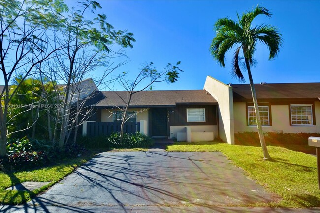 Primary Photo - 11033 SW 124th Ct