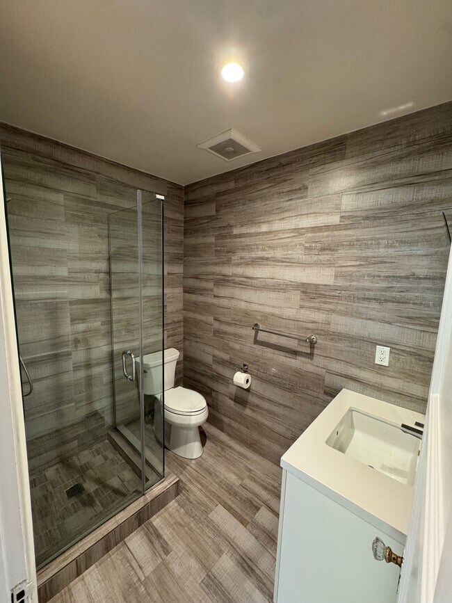 Building Photo - 838 14th St