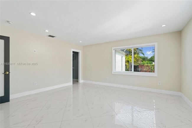 Building Photo - 13611 SW 77th St