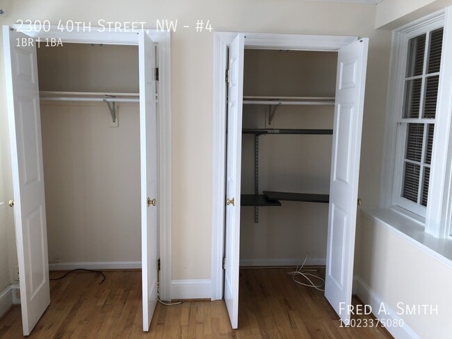 Building Photo - Glover Park Spacious Beautiful One-Bedroom...