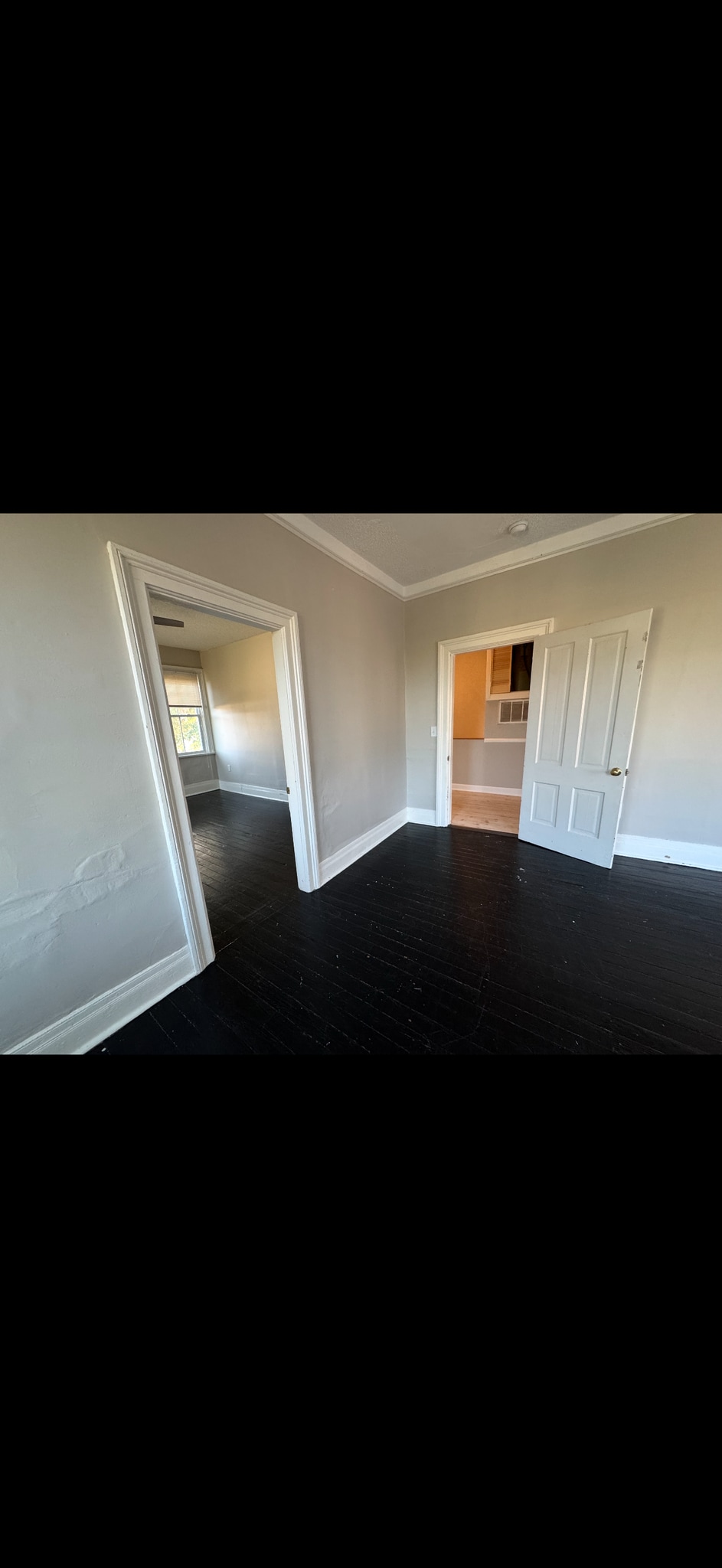 Building Photo - 421 E Anderson St