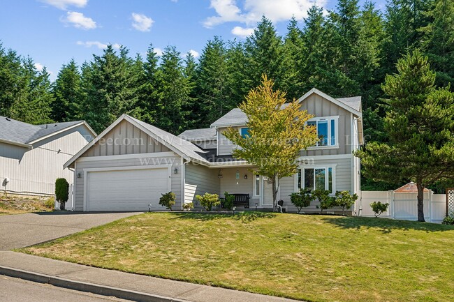 Primary Photo - 704 Evergreen Place